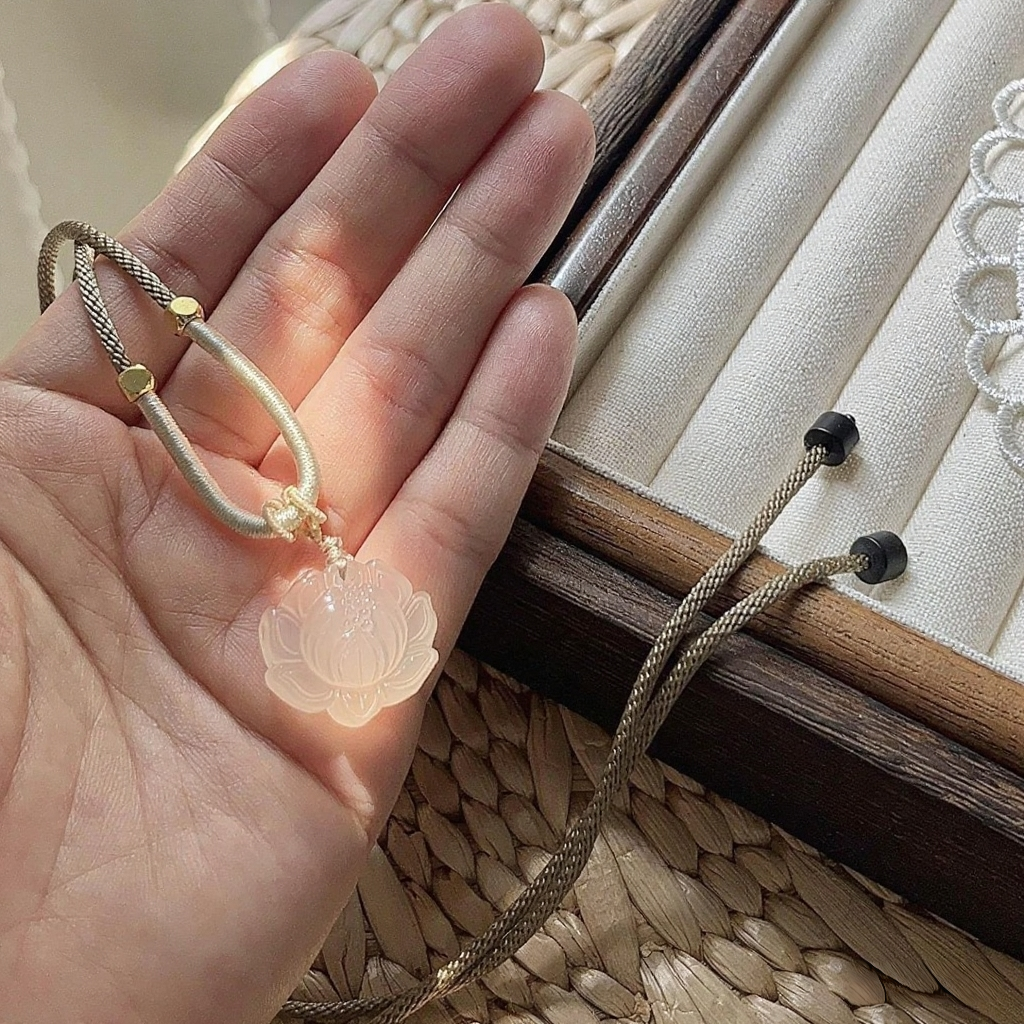 Natural Mineral Agate Lotus Pendant with Pink Ice Texture