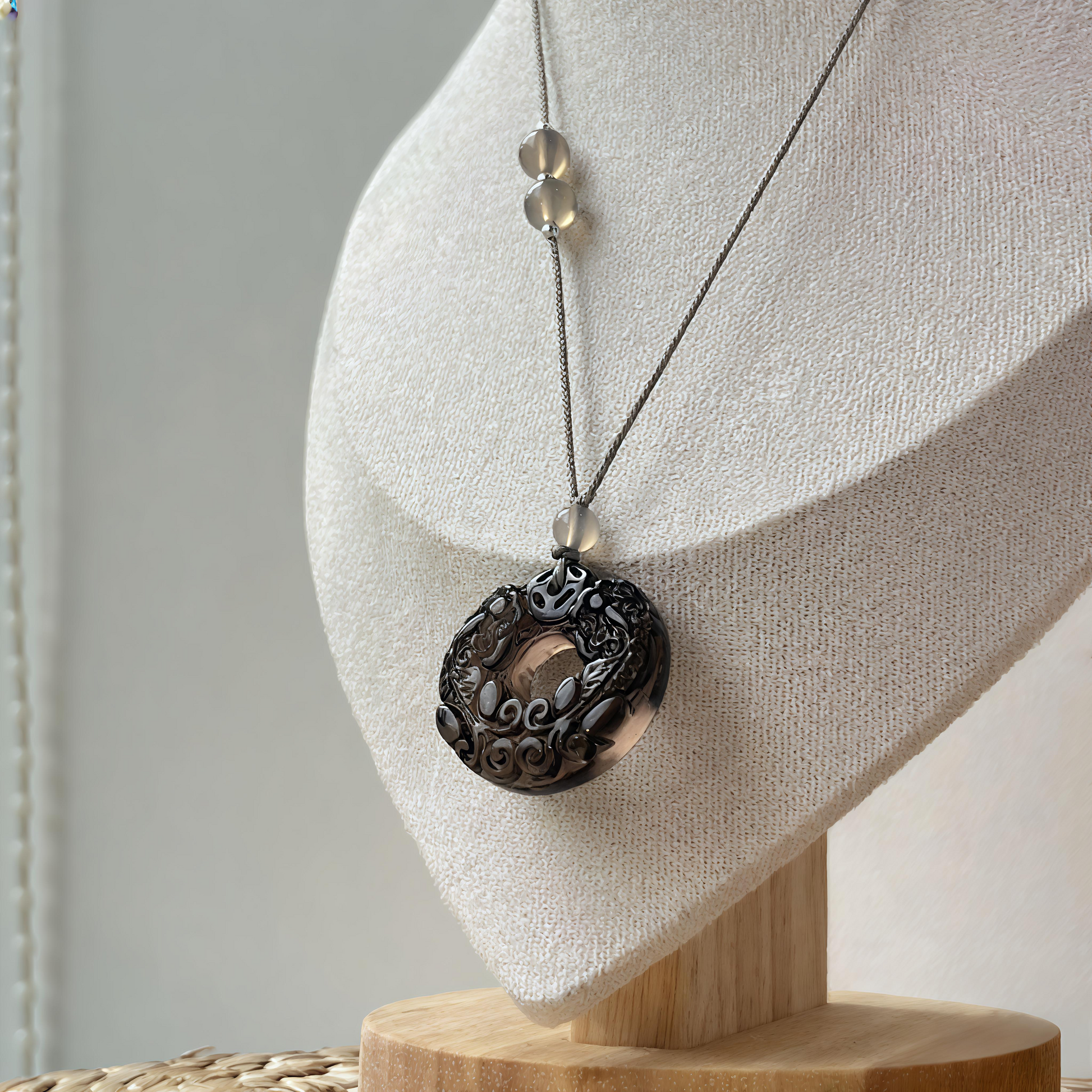Timeless Essence Retro Natural Ore Crystal Necklace