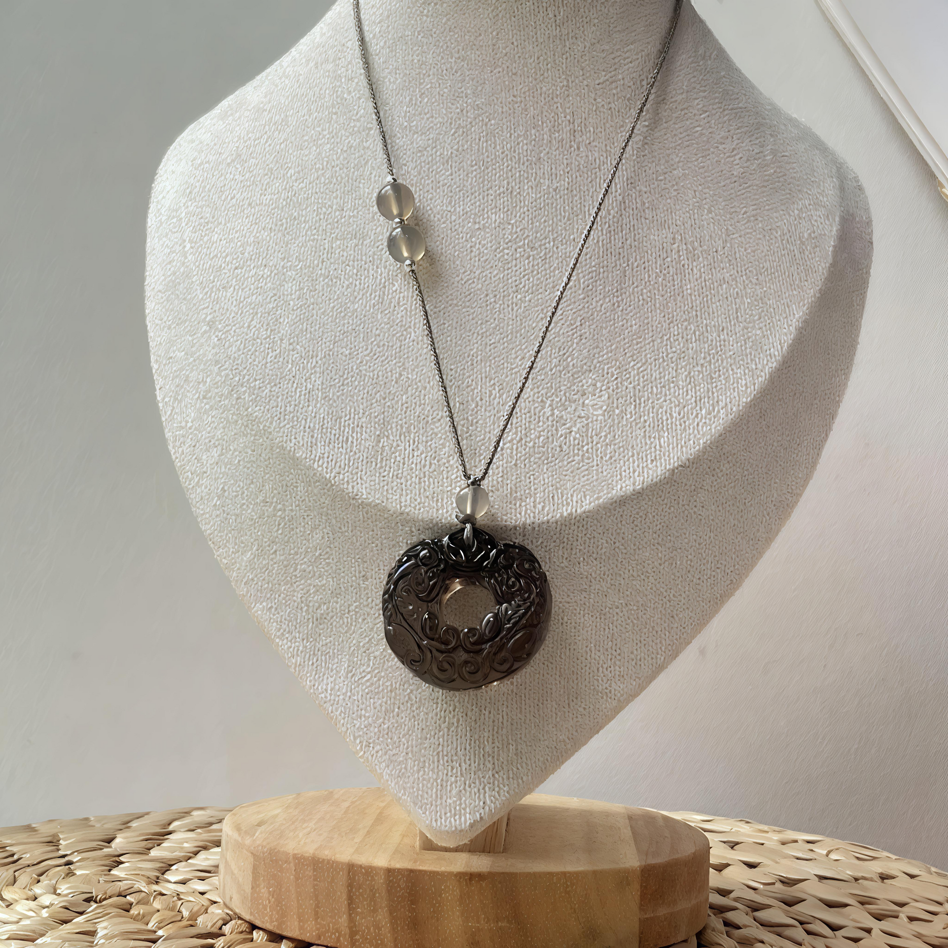Timeless Essence Retro Natural Ore Crystal Necklace